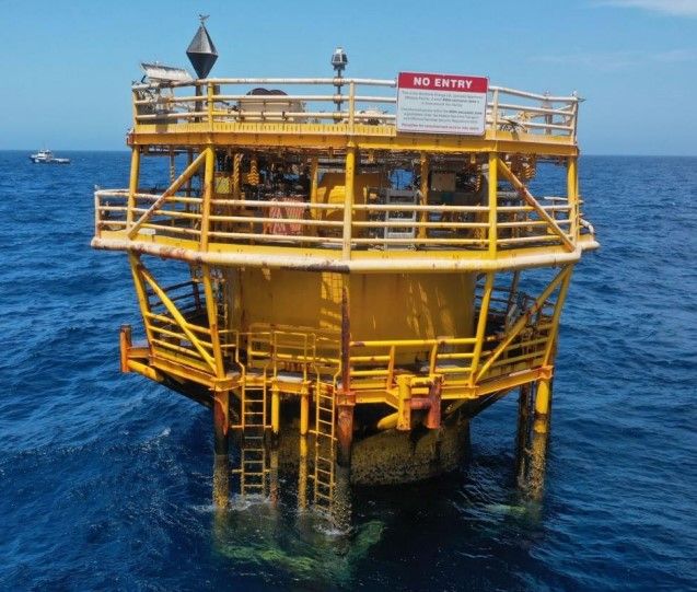 Topsides of the 83m long riser turret mooring for Woodside's Nganhurra FPSO