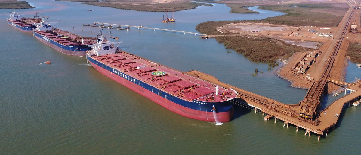 Rio orders LNG ore carriers after Fortescue dumps gas for green ammonia